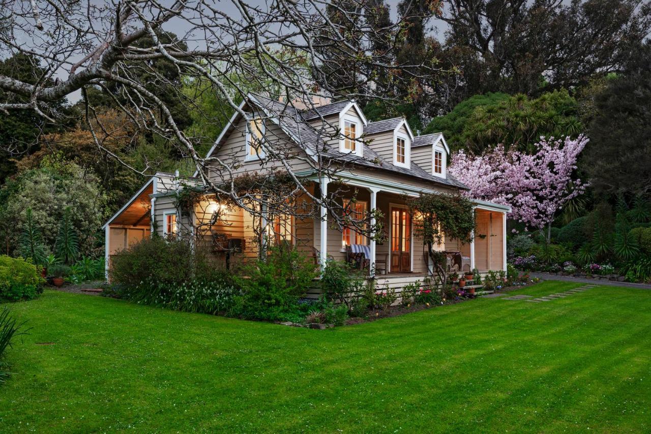 Mill Cottage - Boutique Accommodation And Garden Akaroa Zewnętrze zdjęcie