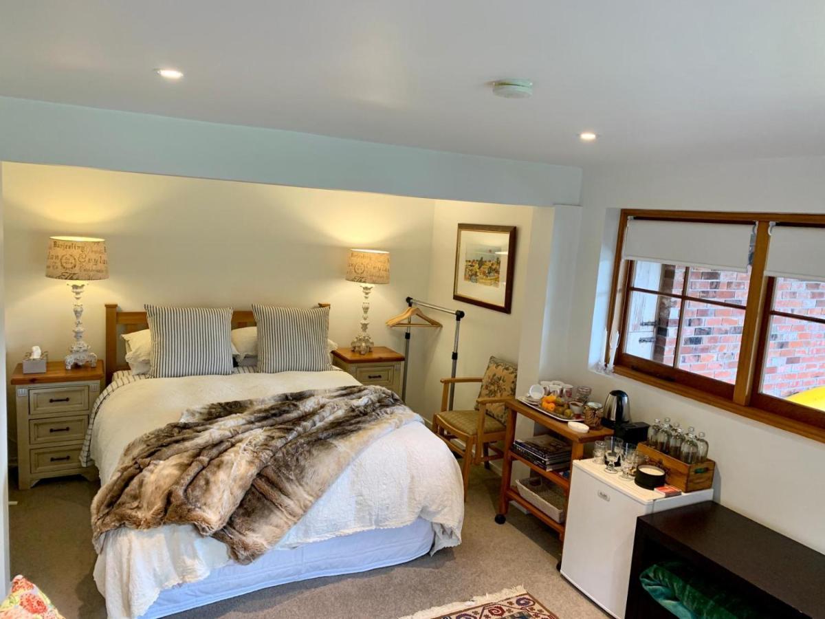 Mill Cottage - Boutique Accommodation And Garden Akaroa Zewnętrze zdjęcie